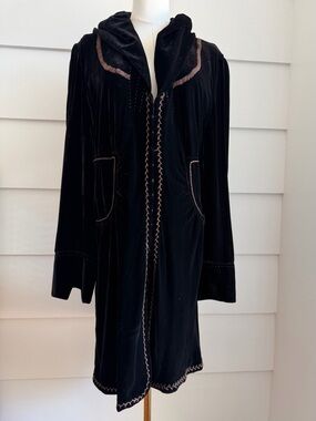 T Tahari Velvet Opera Jacket